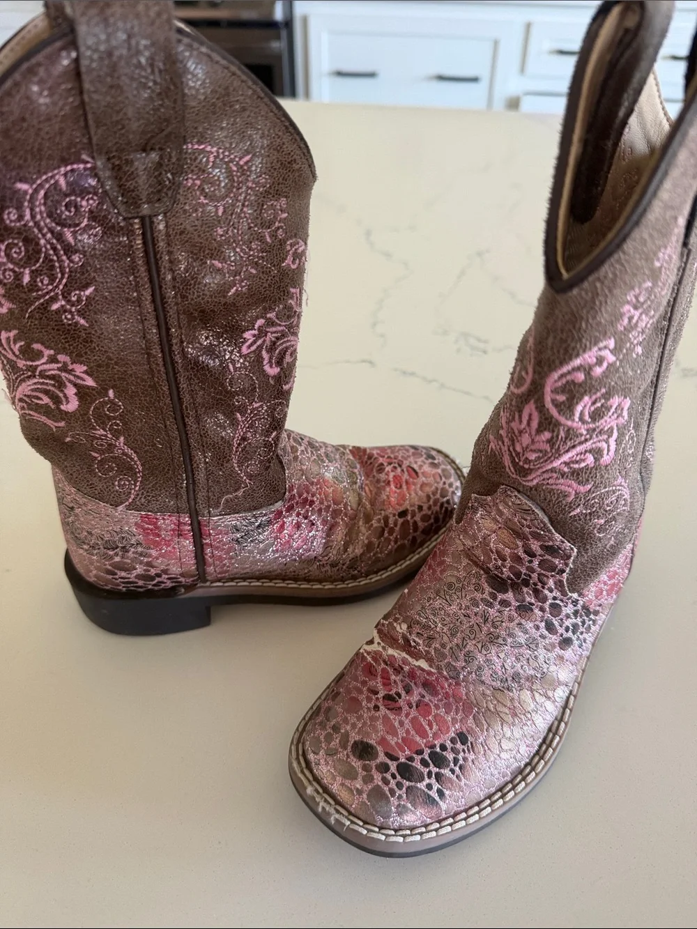 Old West Metallic Brown and Pink Girls Western Boots